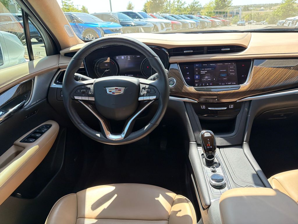 Used 2020 White Cadillac Premium Luxury image 31