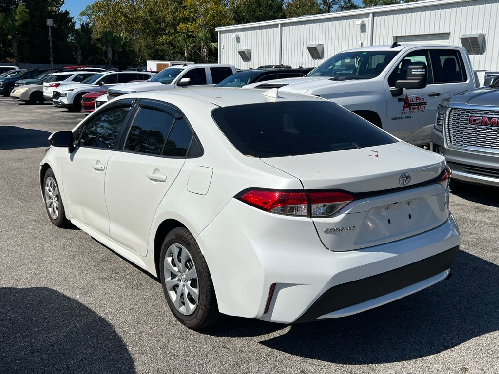 2021 Toyota Corolla LE 3