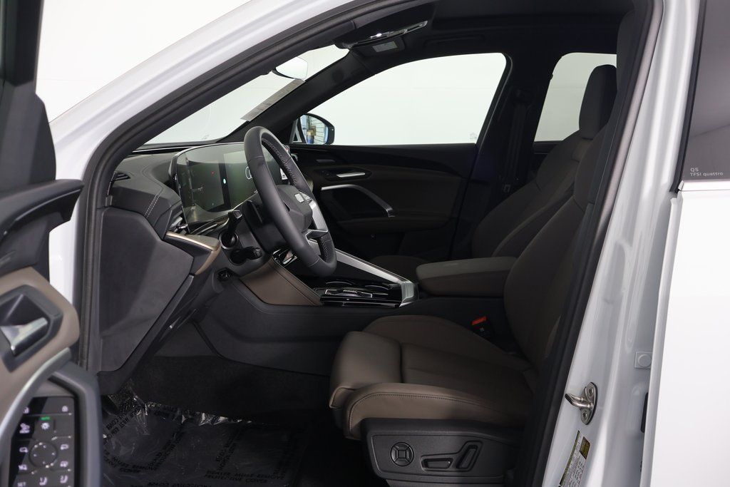 Thumbnail: 2025 Audi Q5 - 5