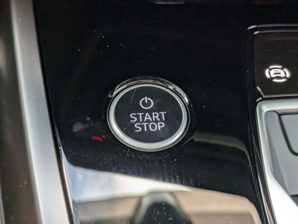 2025 Audi Q4 e-tron Prestige 55 quattro