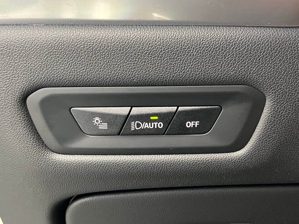 Thumbnail: 2025 BMW X5 - 20