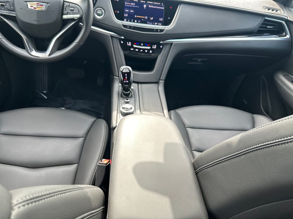 Used Car 2025 Cadillac Xt6  Luxury For Sale Under $50,000 In Austin, Texas