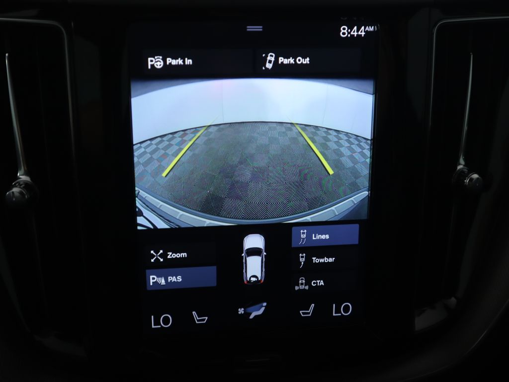 Thumbnail: 2019 Volvo XC60 - 15