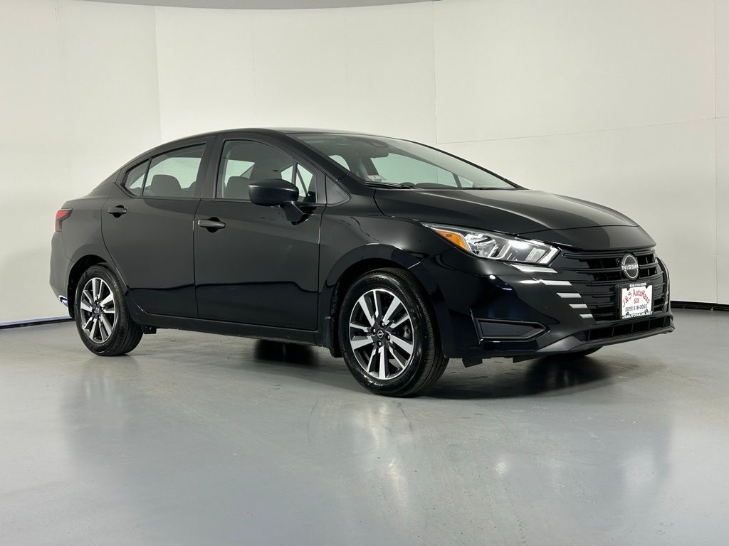 Super Black Metallic 2024 Nissan Versa S FWD Sedan Front-Wheel Drive Continuously Variable Transmission