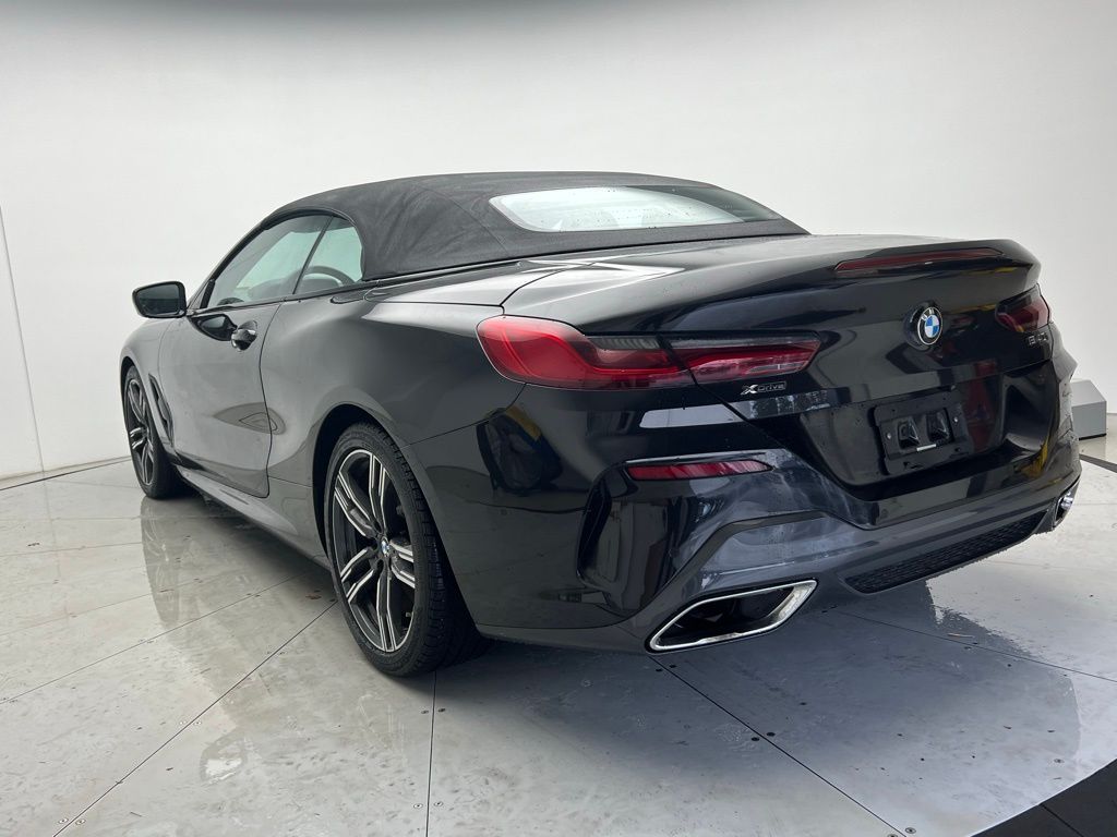 Thumbnail: 2023 BMW 8 Series - 8