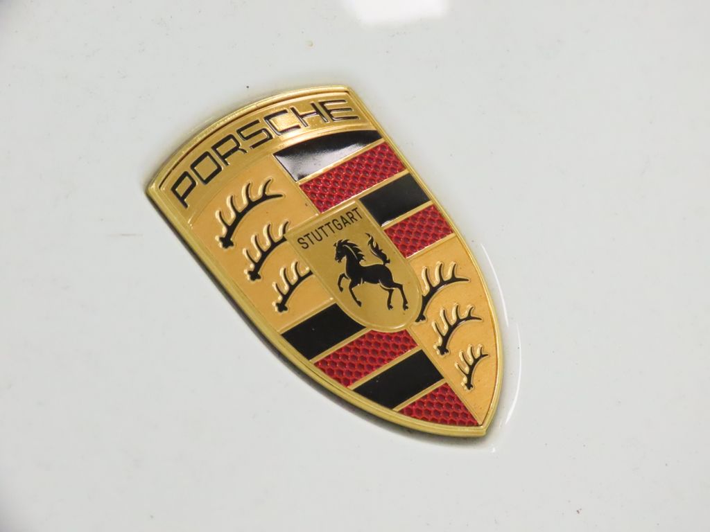 Thumbnail: 2026 Porsche Macan - 15