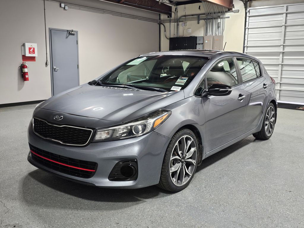 Used 2018 Gray Kia SX image 3