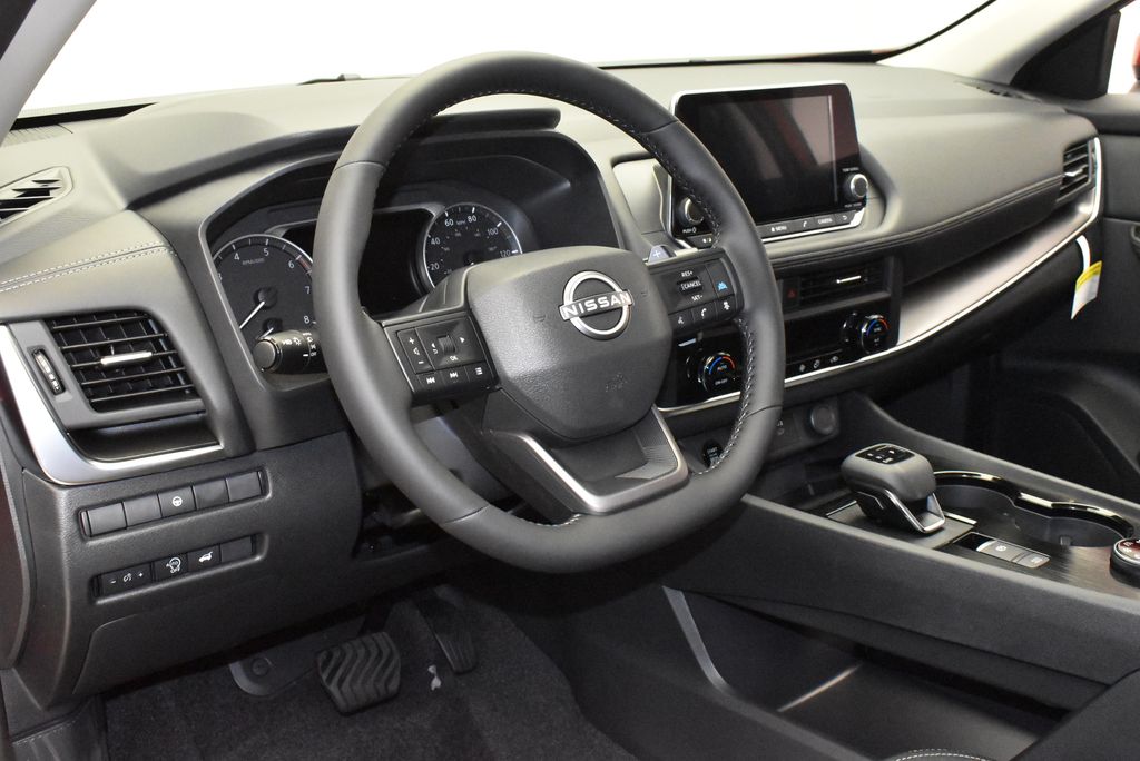 Thumbnail: 2026 Nissan Rogue - 15