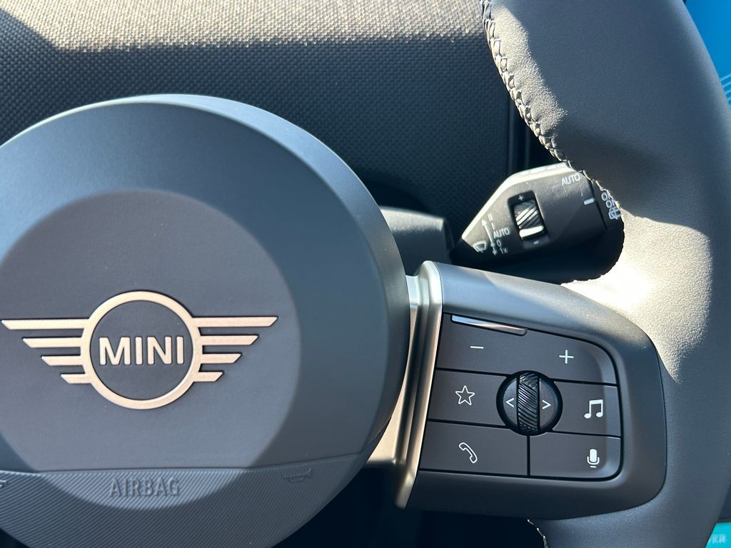 Thumbnail: 2026 MINI Cooper - 22