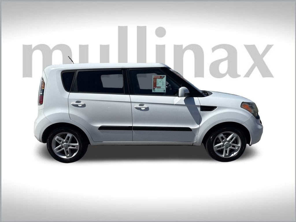 Used 2011 Kia Soul Base with VIN KNDJT2A25B7724591 for sale in Lake Park, FL