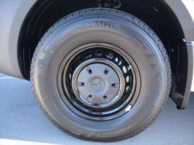 Thumbnail: 2025 Mercedes-Benz Sprinter - 32