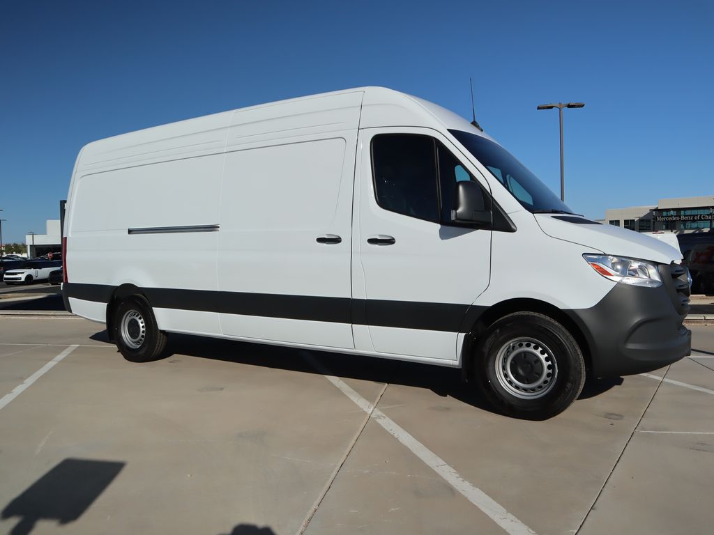 2025 Mercedes-Benz Sprinter 2500 4