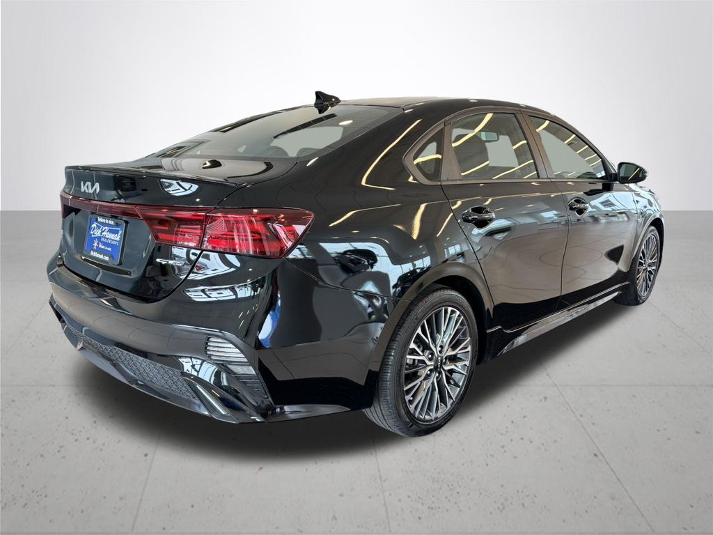 2024 Kia Forte GT-Line