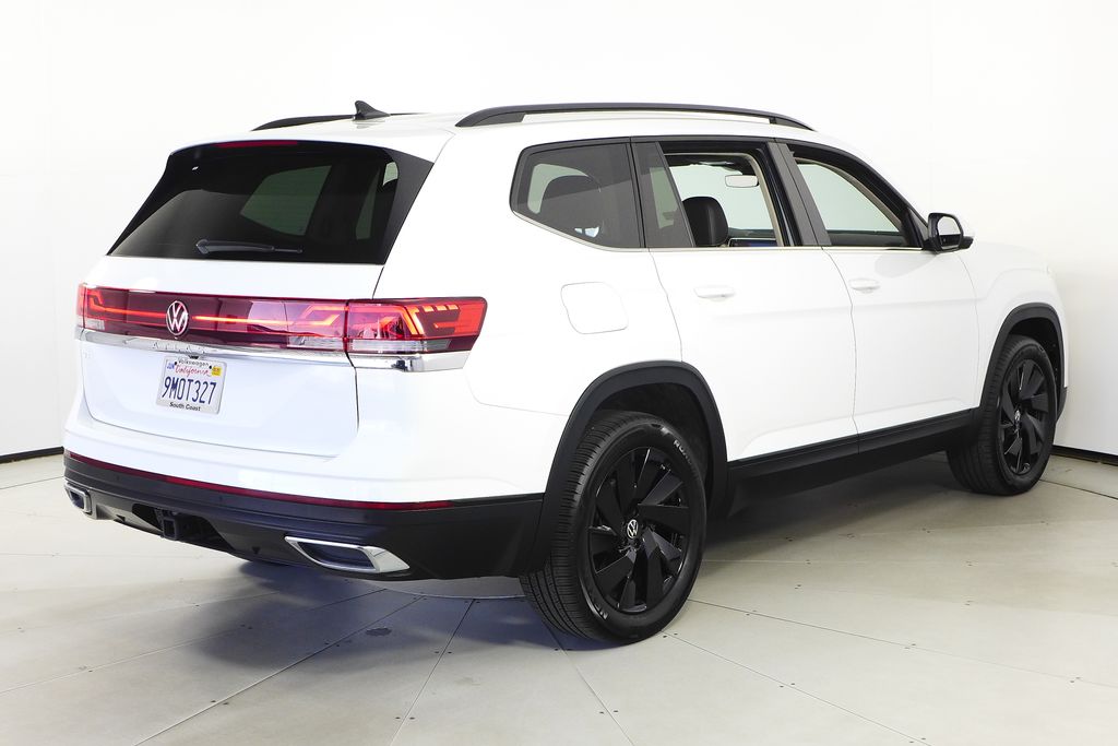 2024 Volkswagen Atlas SE 7