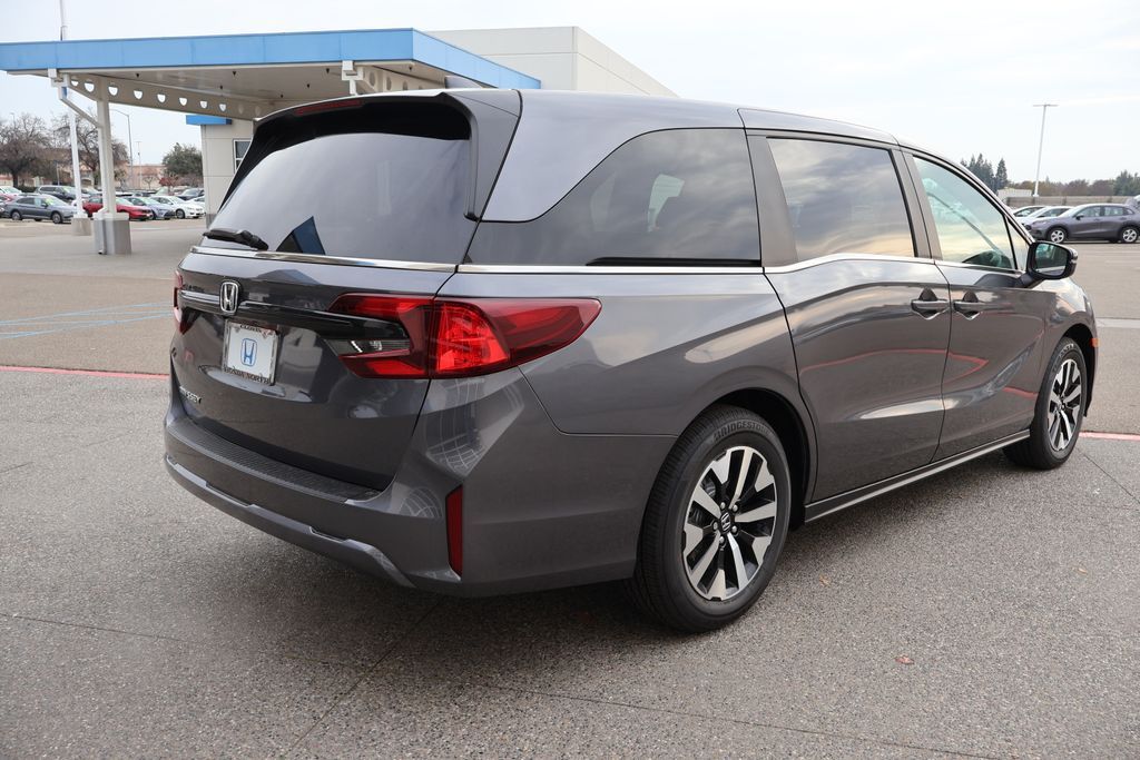 Thumbnail: 2026 Honda Odyssey - 5