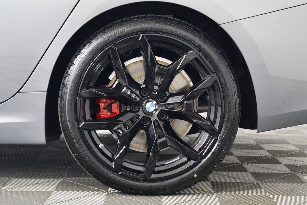 Thumbnail: 2026 BMW 3 Series - 10