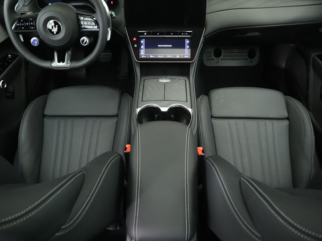 Thumbnail: 2025 Maserati Grecale - 17