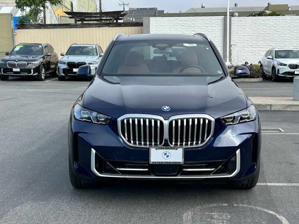 2026 BMW X5 xDrive50e 8