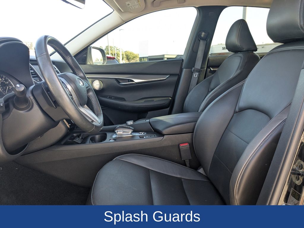 2023 INFINITI QX50 LUXE