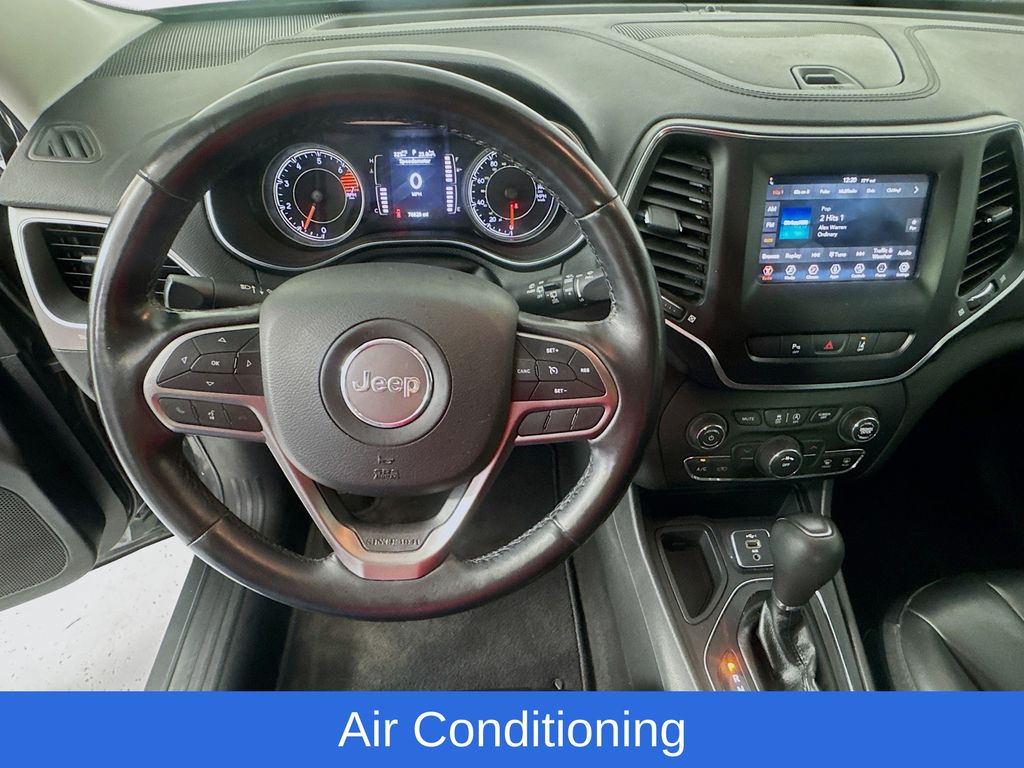 Used Car 2021 Jeep Cherokee  Latitude Plus For Sale Under $20,000 In Austin, Texas