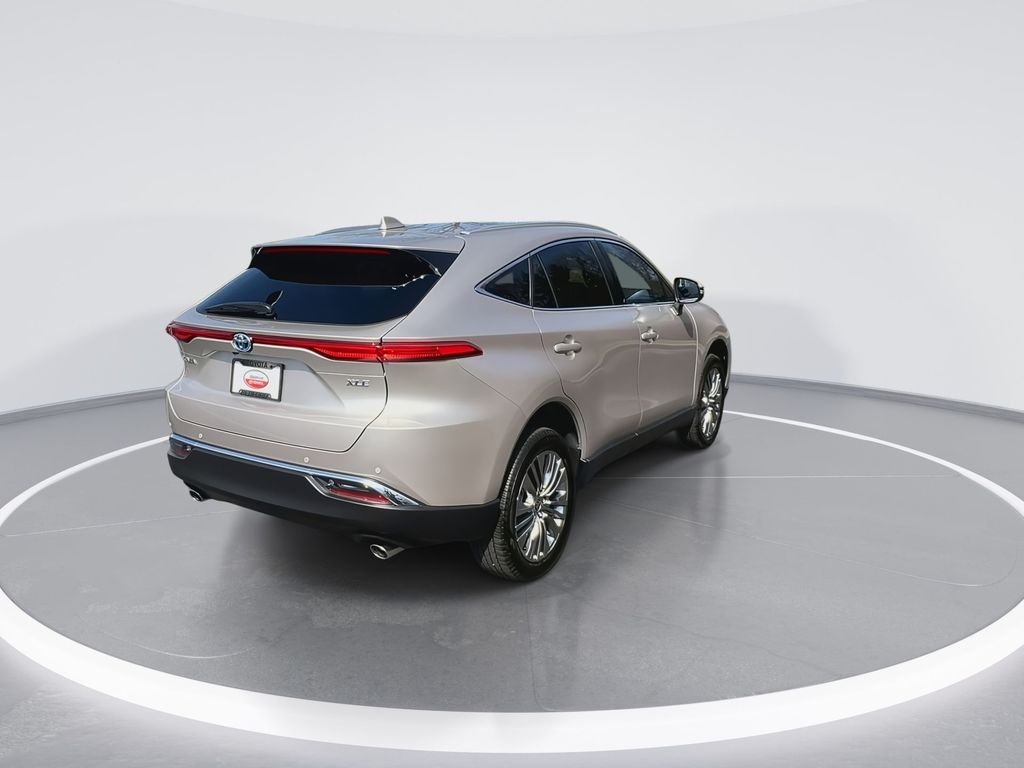 2024 Toyota Venza XLE 8