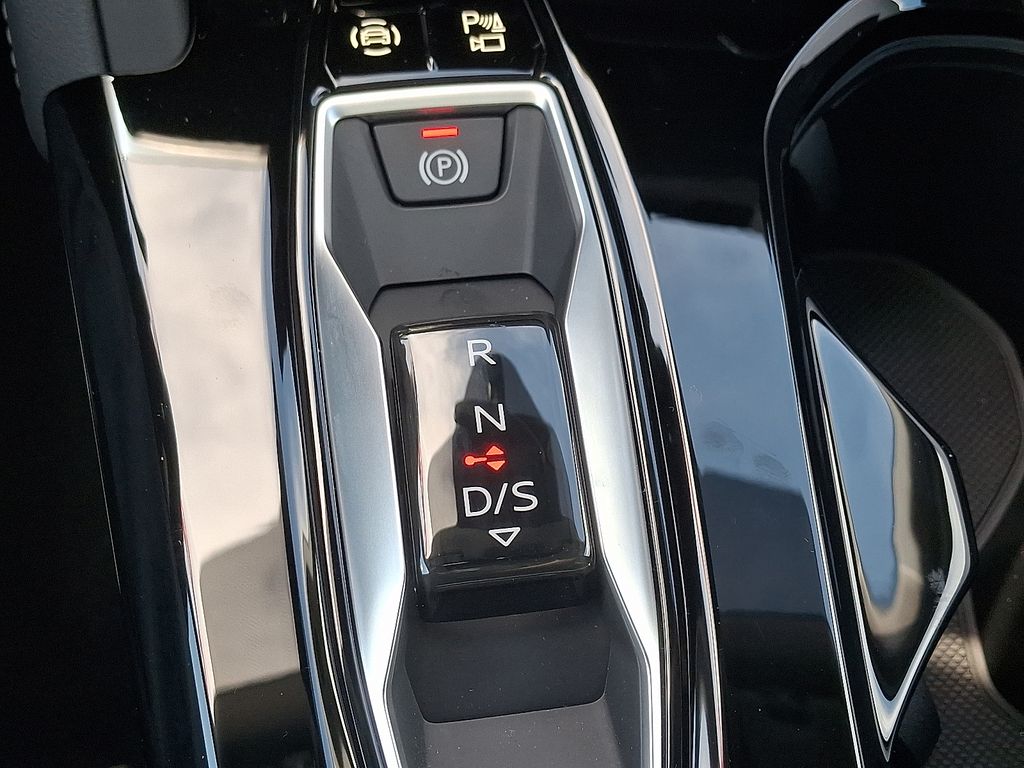 2025 Audi Q5 Premium 12