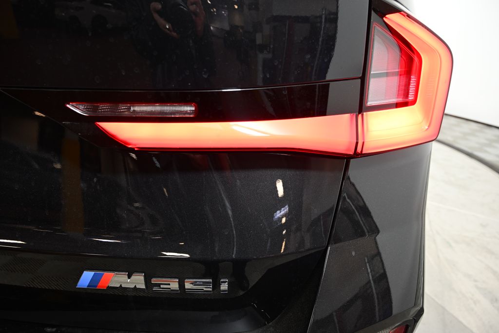 2025 BMW X1 M35i 11
