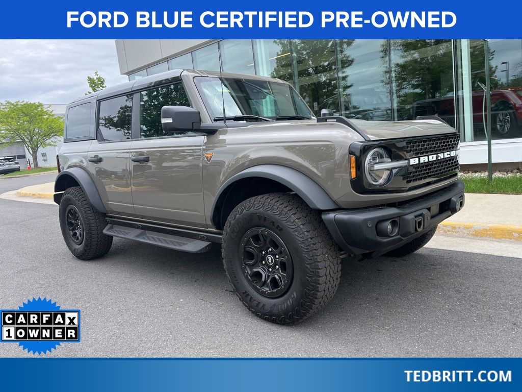 Gray 2025 Ford Bronco Badlands 4-Door 4WD SUV / Crossover Four-Wheel Drive Automatic