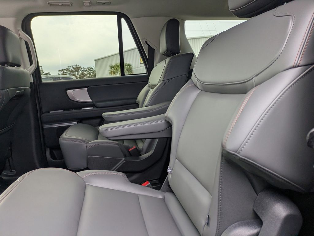 2025 Ford Expedition Active MAX