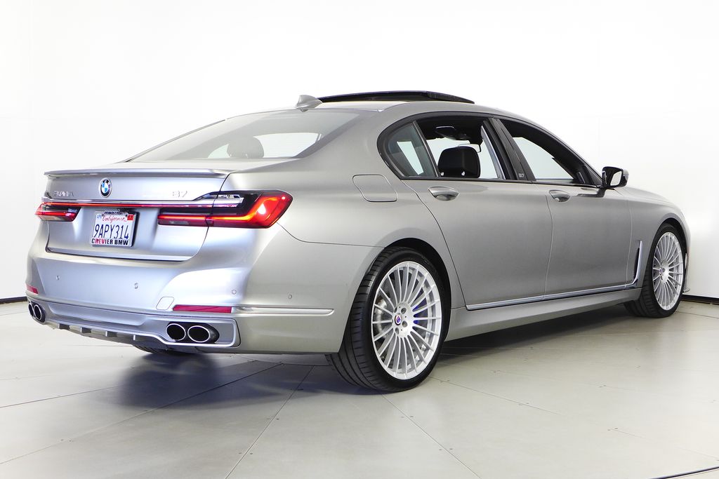 Thumbnail: 2022 BMW 7 Series - 7
