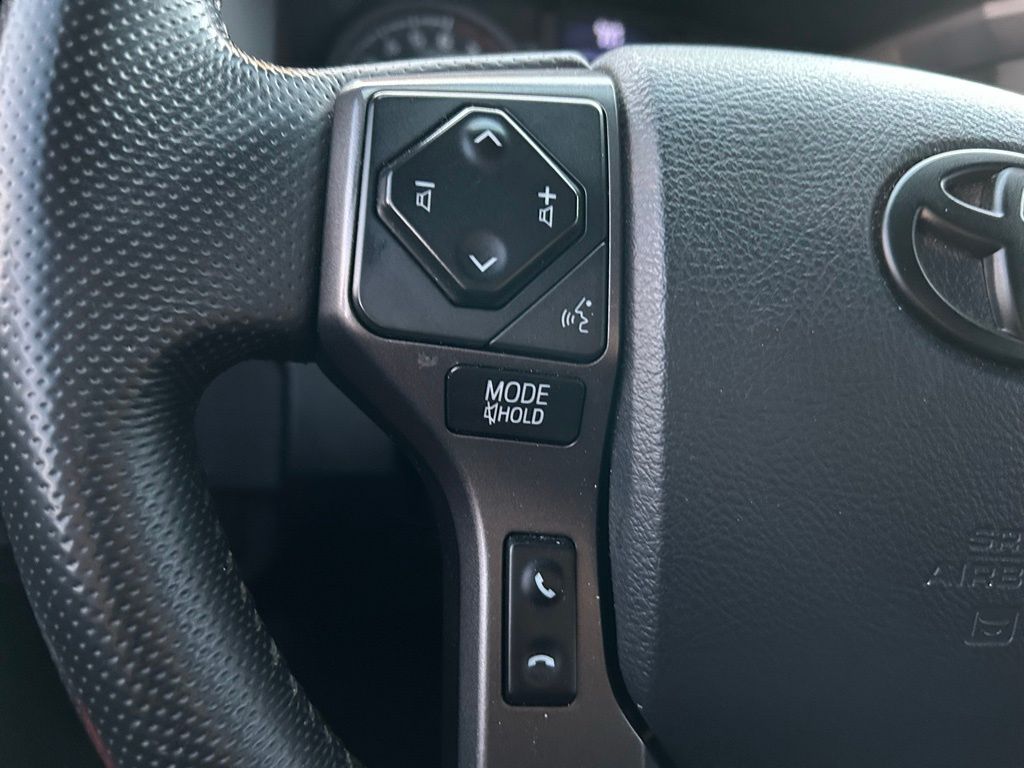 Thumbnail: 2019 Toyota Tacoma - 19