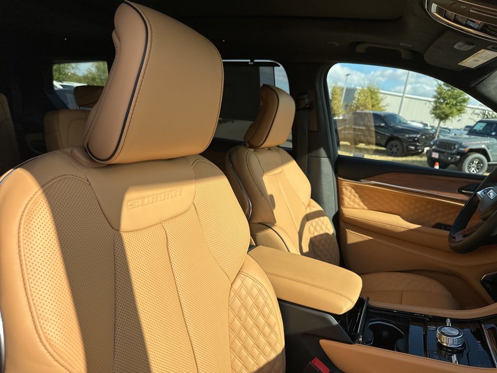 New Car 2025 Jeep Grand Cherokee L  Summit For Sale Under $70,000 In Austin, Texas