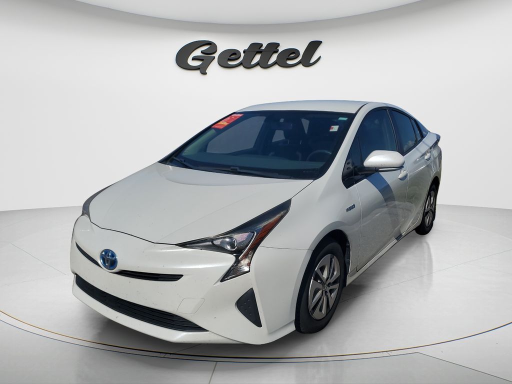 2016 Toyota Prius Three FWD photo