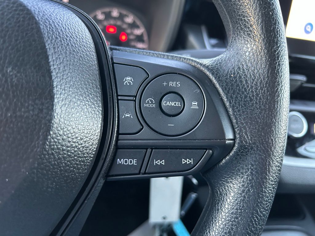 Thumbnail: 2025 Toyota Corolla - 18