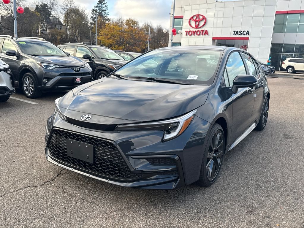 2026 Toyota Corolla SE photo 3