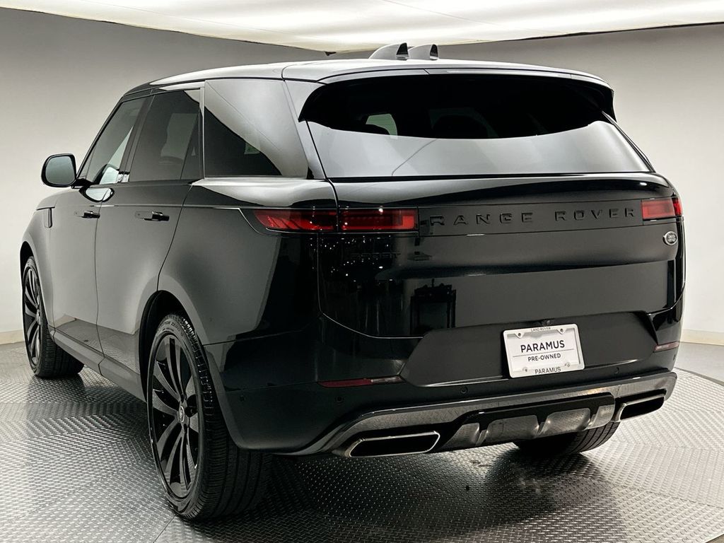 Thumbnail: 2023 Land Rover Range Rover Sport - 11
