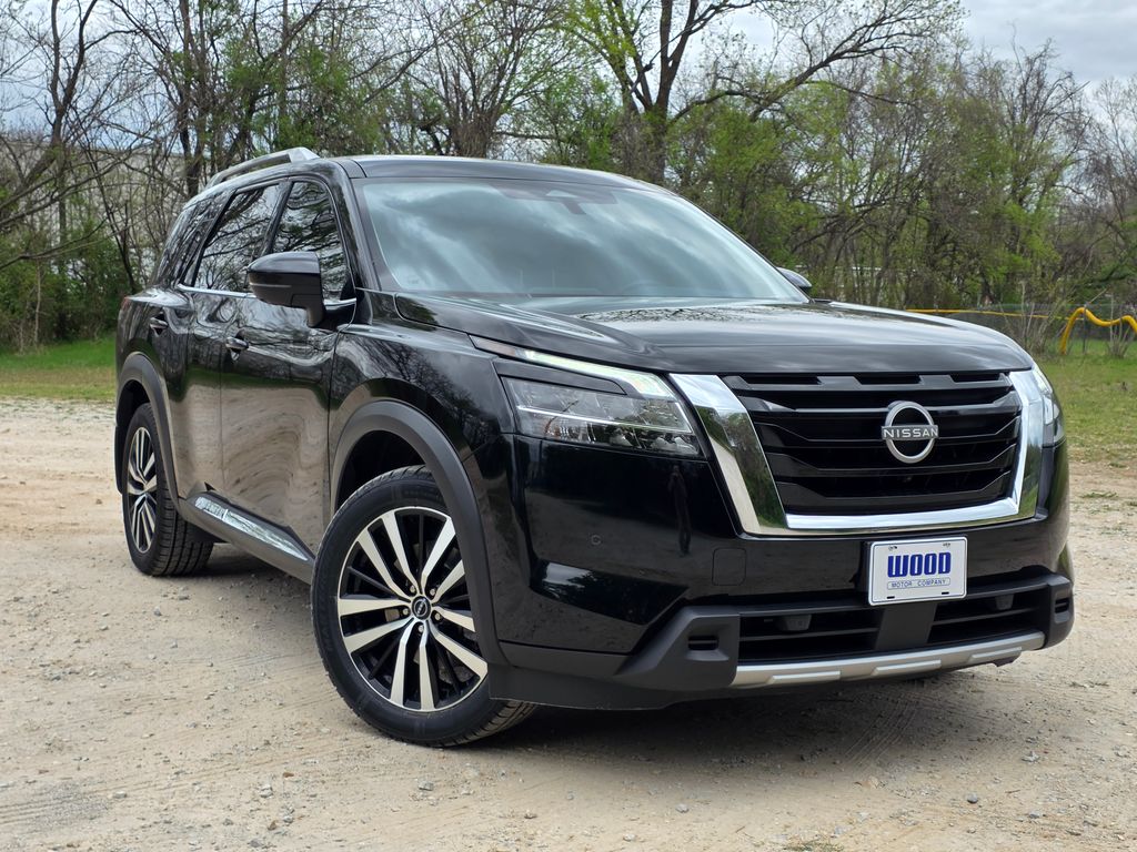 Super Black 2024 Nissan Pathfinder Platinum 4WD SUV / Crossover All-Wheel Drive 9-Speed Automatic