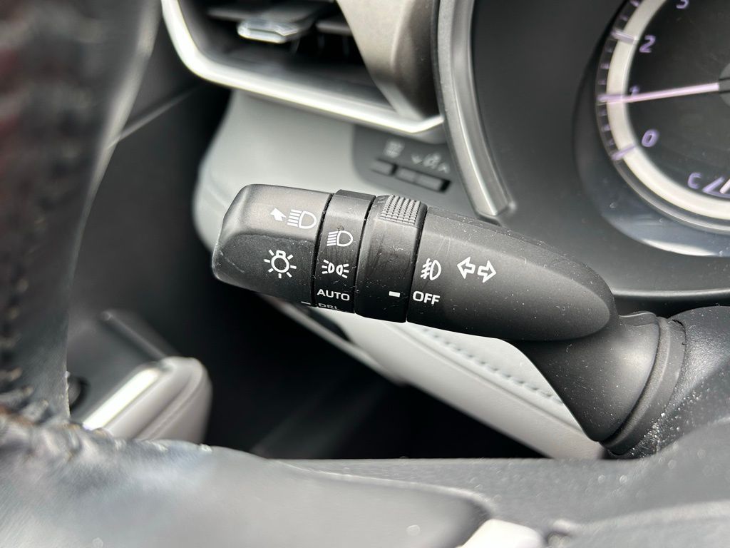 Thumbnail: 2023 Toyota Highlander - 23