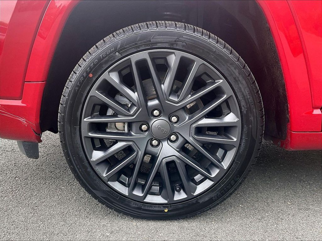 2023 Jeep Compass — photo 22