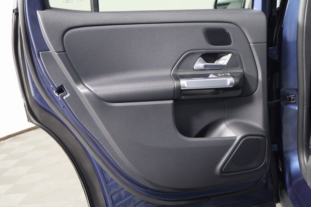 2023 Mercedes-Benz EQB 350 14