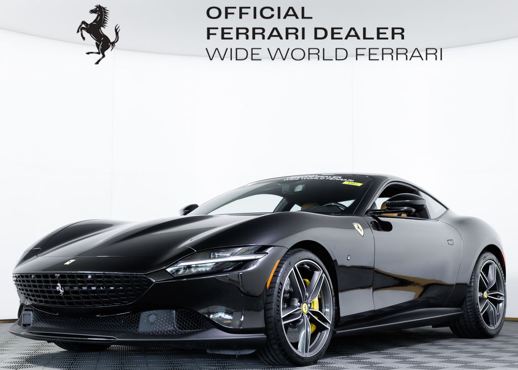 2022 Ferrari Roma Base