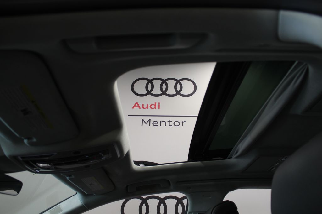 Thumbnail: 2019 Audi A8 - 12