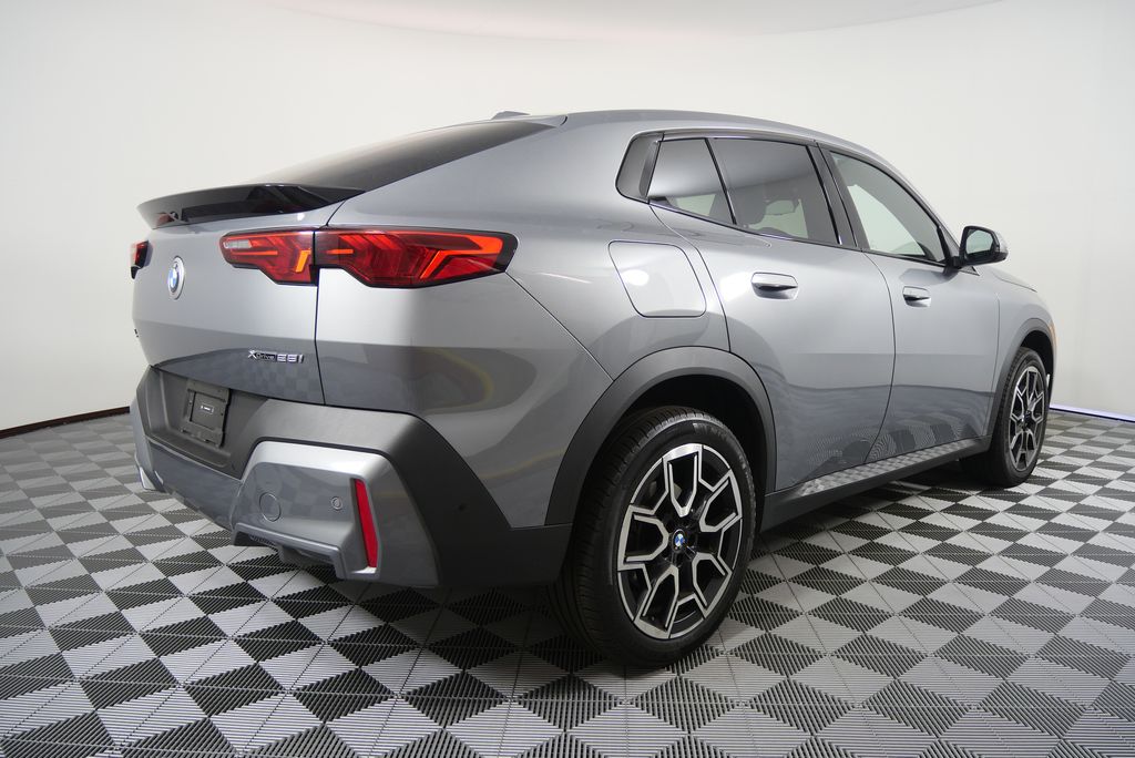 Thumbnail: 2025 BMW X2 - 3