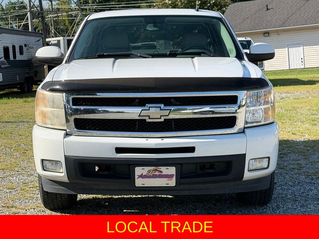 Used 2010 White Chevrolet LTZ image 2
