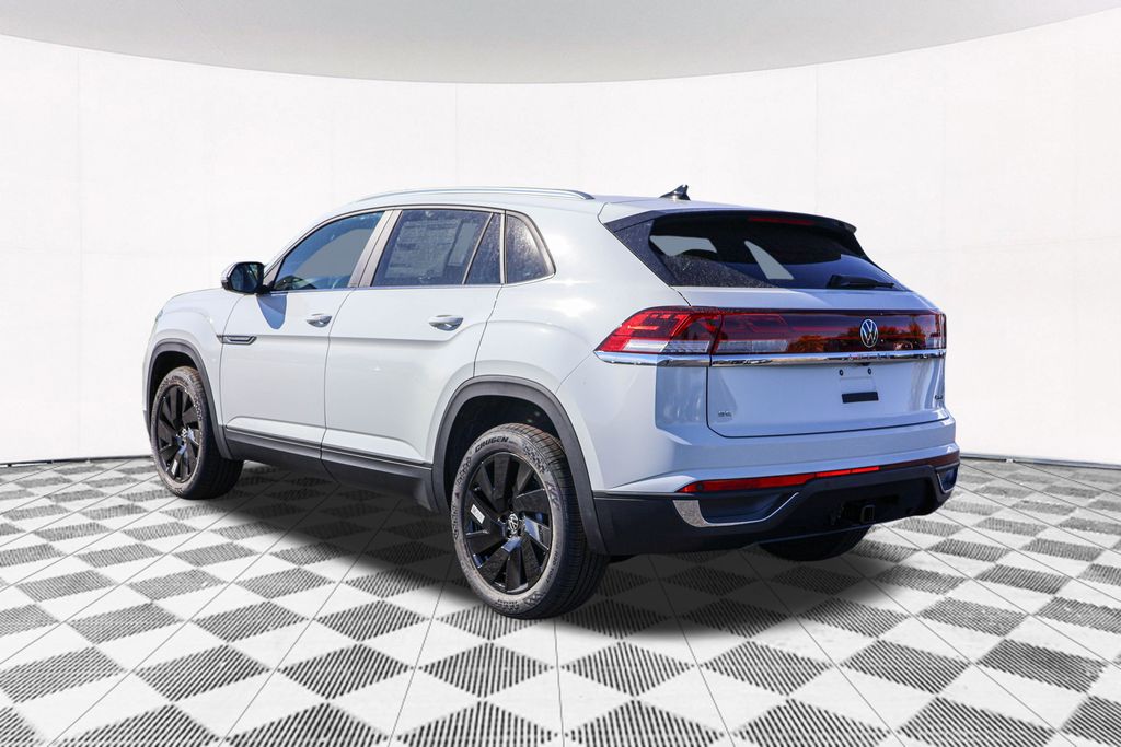 2025 Volkswagen Atlas Cross Sport 2.0T SE w/Technology 11