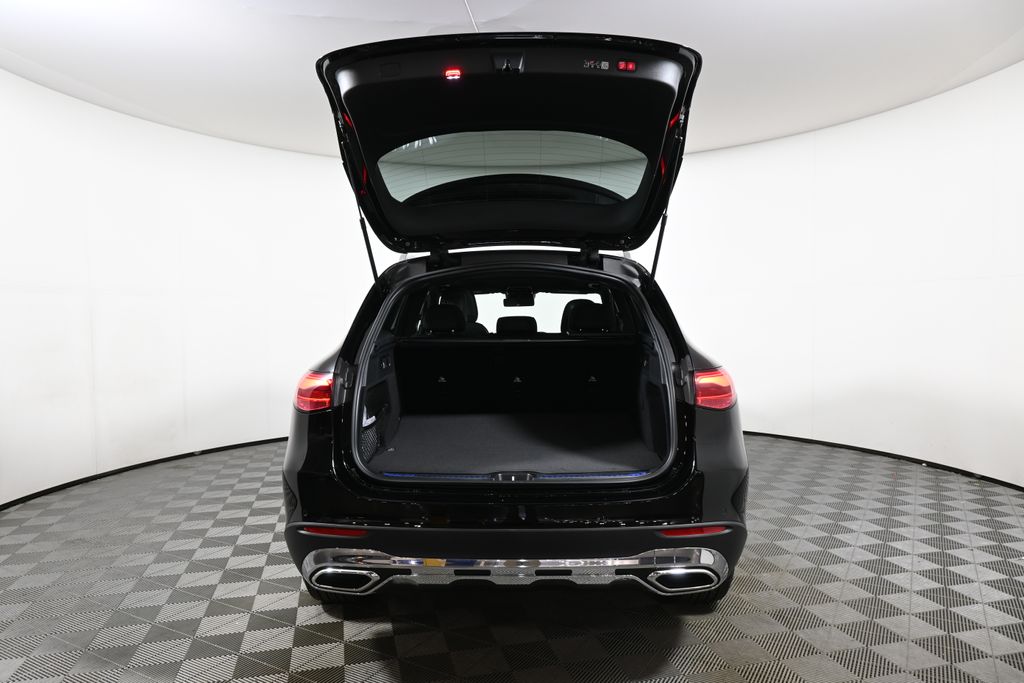 Thumbnail: 2026 Mercedes-Benz GLC - 28