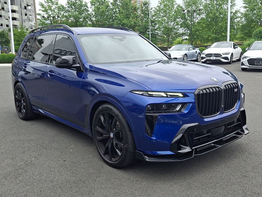 Thumbnail: 2023 BMW X7 - 3
