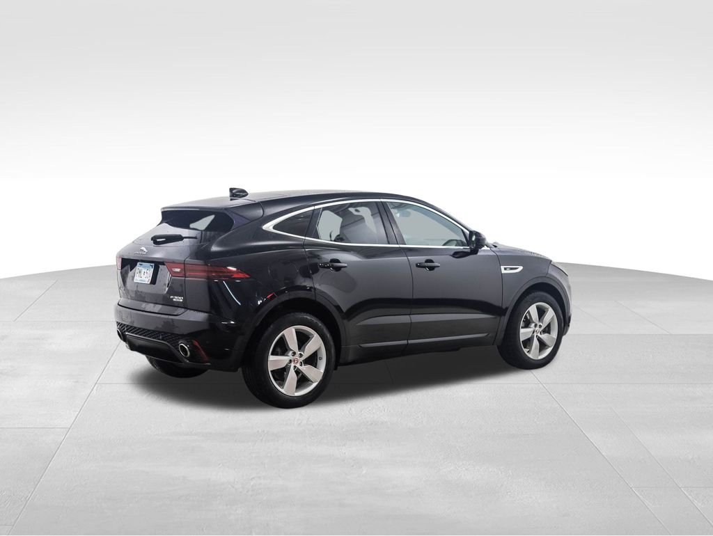 Thumbnail: 2018 Jaguar E-Pace - 5