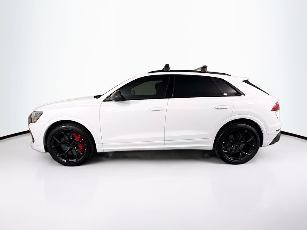 Thumbnail: 2026 Audi RS Q8 - 8