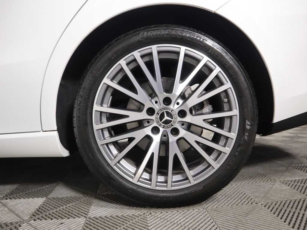 Thumbnail: 2025 Mercedes-Benz CLA - 32